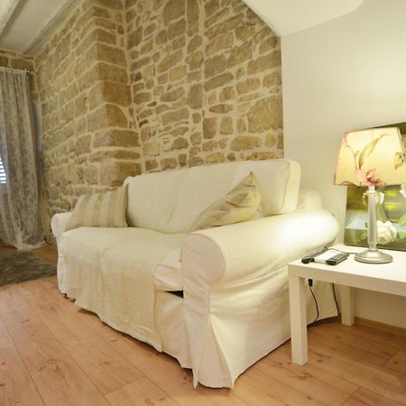 Studios Villa Rossella 4 로비니 외부 사진