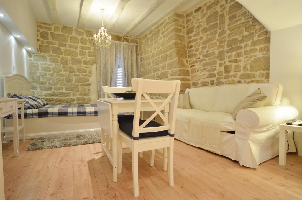 Studios Villa Rossella 4 로비니 외부 사진