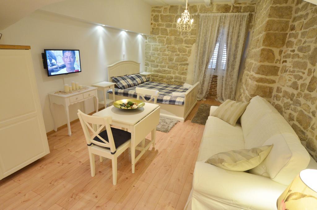Studios Villa Rossella 4 로비니 객실 사진